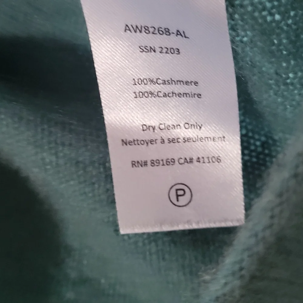 ATM Cashmere‎ V-neck Women's Teal Sweater. Size XS